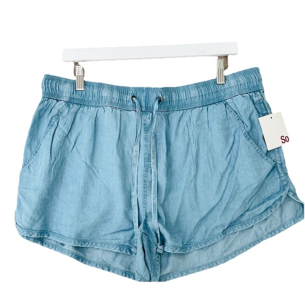 NWT SO Chambray Blue Dolphin Hem Pull On Shorts Size XL - Picture 1 of 9